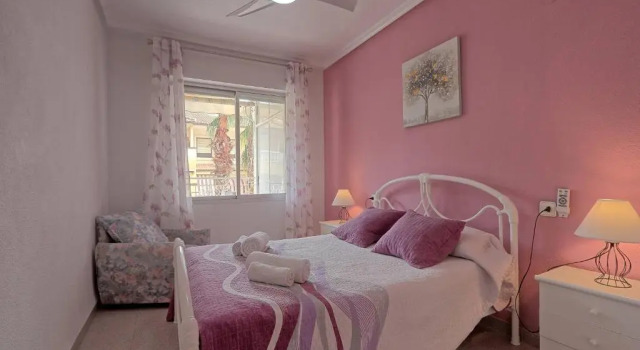 059 - Parque y Playa 003 - comfortHOLIDAYS, Забронировать Отель Отели в центре Санта Полы, в центре
