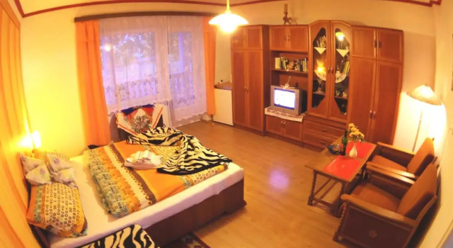 Двухместный номер Standard с балконом Joker Villa Apartmanhaus