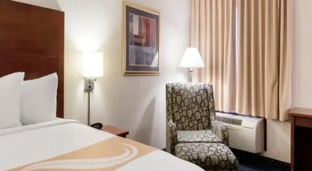Двухместный номер Quality Inn Auburn Hills - Detroit North