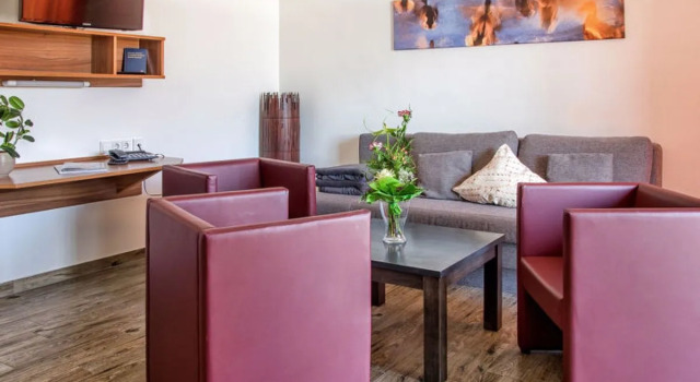 Dünenhaus Comfort, Rezervați Hotel Großpösna 