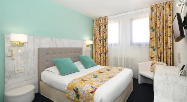 Двухместный номер Standard Logis Hôtel du Centre - Halte idéale en cyclotourisme avec garage à vélos clos