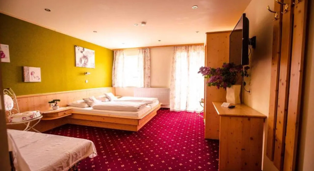 Hotel Wintergarten, Забронировать Отель Отели Шладминг с завтраком, рядом с Горнолыжный подъемник Планайбан, Завтраки