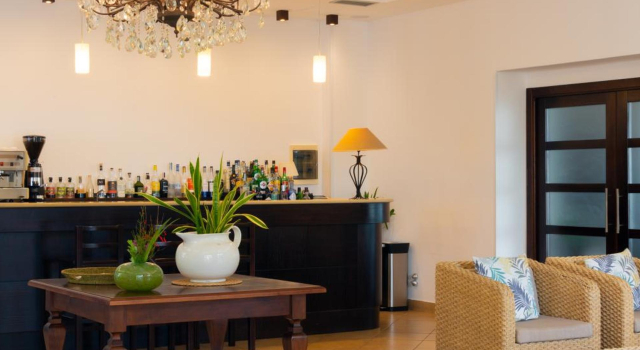 Hotel Garden, Varaa Hotelli Praia a Mare Calabria