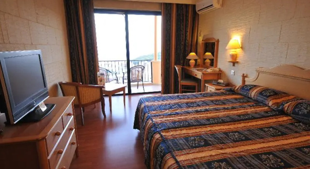 Одноместный номер Standard с балконом и с видом на море Grand Hotel Gozo