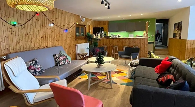 Freeride Hostel & Bar lounge, Prenota Ostello Val d'Illiez 
