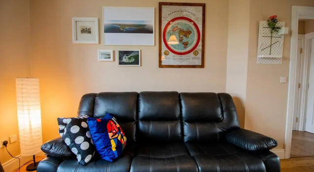 Modern Central Three Bedroom House, Buchen Sie Hotel Hotels in Wild Atlantic Way mit Parkplatz, Parkplätze