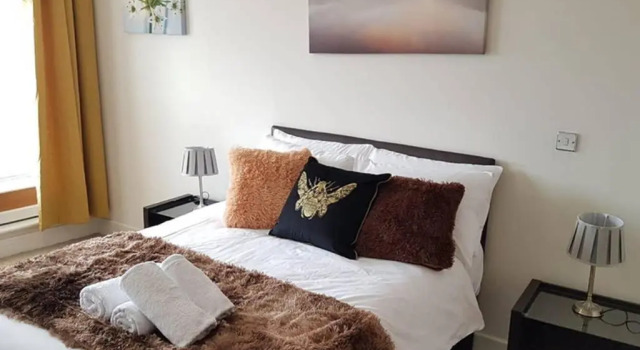 Апартаменты KCS Birmingham City Apartment with Balcony/Parking