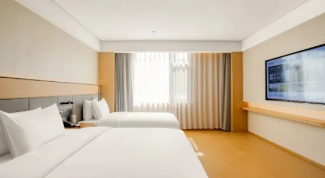 Люкс JI Hotel (Altay Fuyun County Yingbin East Road)