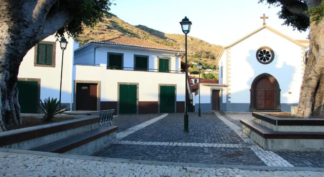 Коттедж с 2 комнатами Casas do Largo Dos Milagres