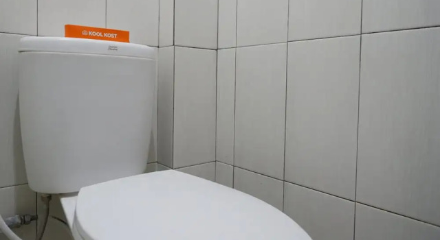 Номер Standard KoolKost Female Syariah near UII Taman Siswa