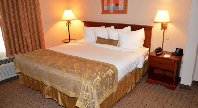 Номер Standard Wingate by Wyndham West Monroe