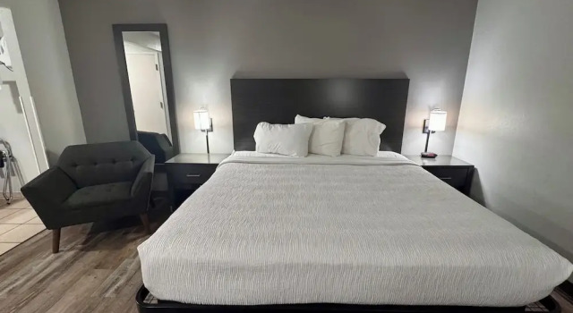 Люкс Deluxe Baymont by Wyndham Great Falls City Center