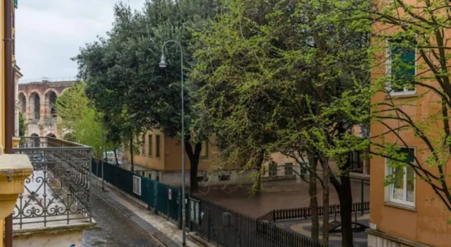 Comfortable Apartment behind the Arena di Verona