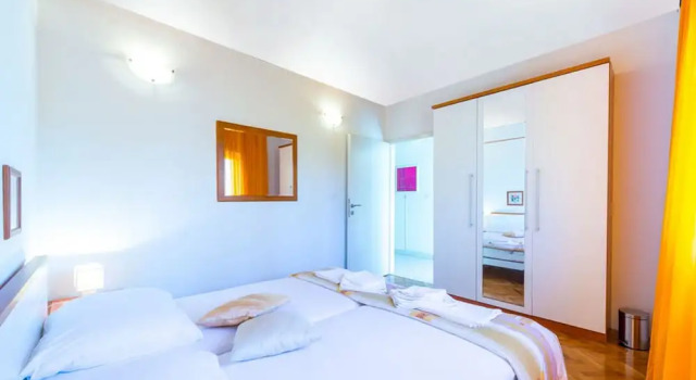 Holiday Home Ore-Beach, Забронировать Дом для отпуска Виллы Оребич, Вилла