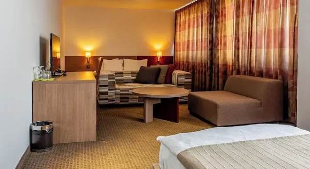 Четырёхместный номер Deluxe Hotel Alibaba