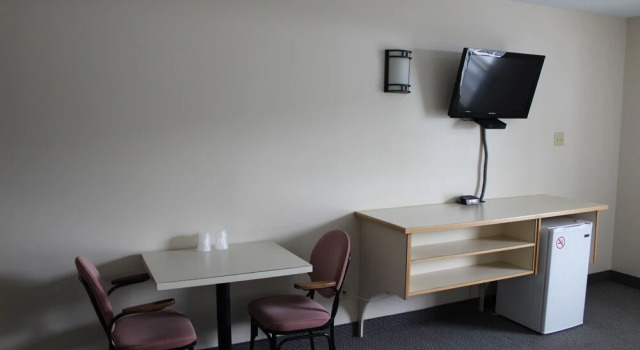 Четырёхместный номер Standard Motel du Parc Secteur Hull