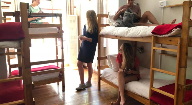 Кровать в общем номере A Sunflower Stop Backpackers