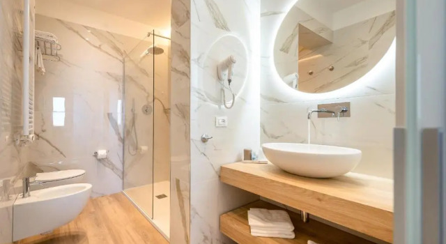 Полулюкс Hotel Delfino