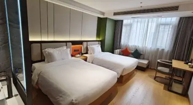 Люкс Standard Chuxiong Jinqianwan Hotel