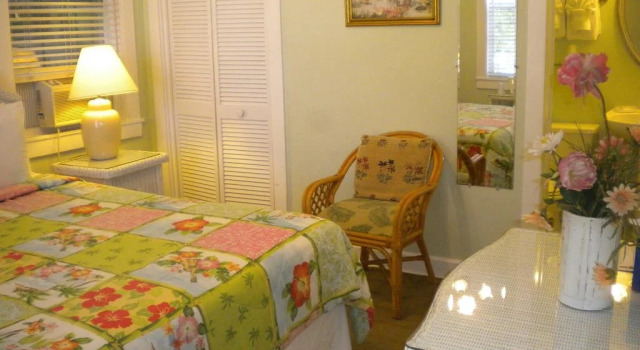 Westwinds Inn