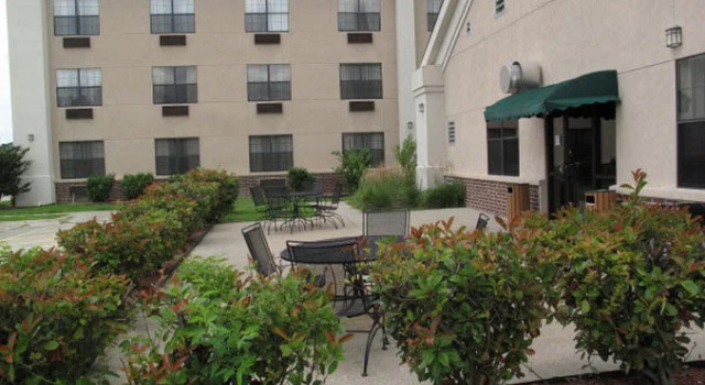 Quality Inn & Suites Muskogee, Varaa Hotelli Muskogee 