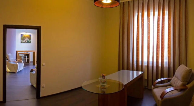 Affaires suite Gosudar Hotel