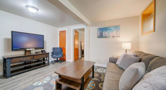 5th and Beall 1 bedroom apartment close to downtown