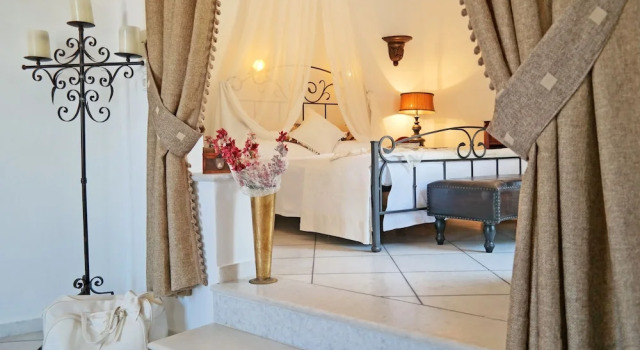 Четырёхместный номер Standard с балконом Sun Rock Boutique Suites