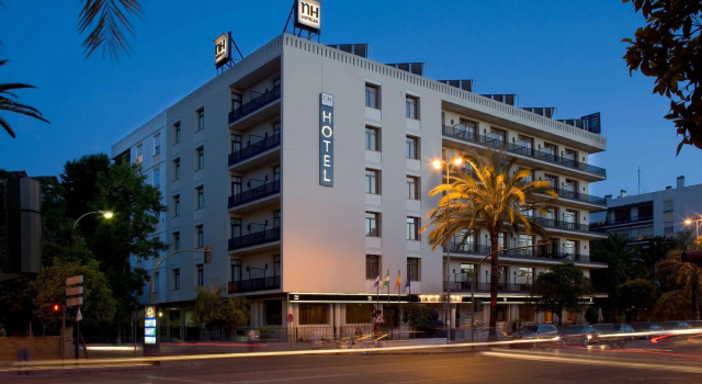Двухместный полулюкс NH Avenida Jerez