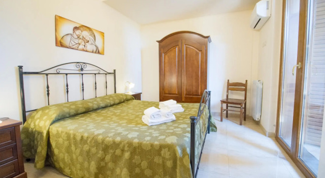 Etna Royal View - Camera Superior, Book Apartment Hotels in Sicily with Parking, Parking