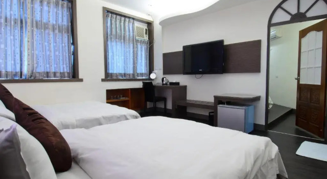 Семейный номер Standard Yuh-Tarng Hotel