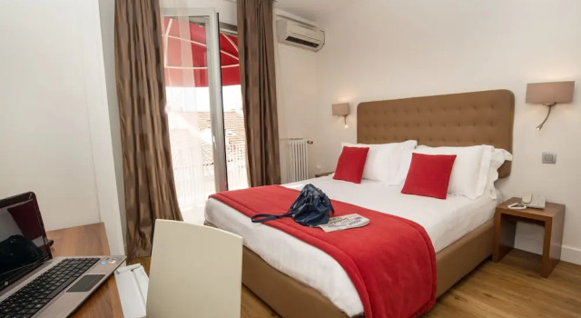 Двухместный номер Superior Hotel De France