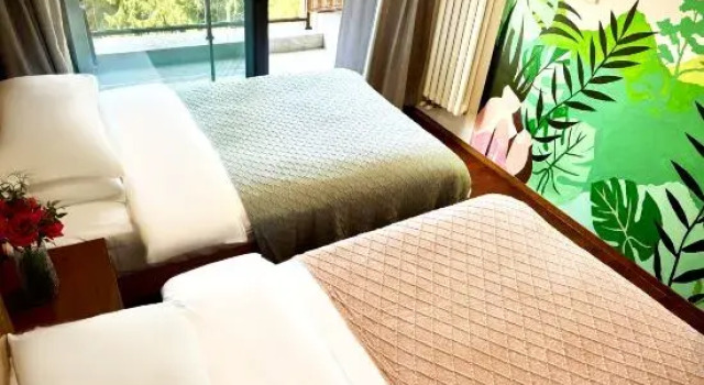 Люкс Luxury Yunhe Banshan Hot Spring Resort Hotel (Tengchong Mayugu Hot Spring Town)
