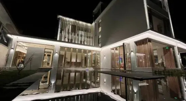 CIAMO, Prenota Hotel Hotel a Dali con parcheggio, Parcheggio