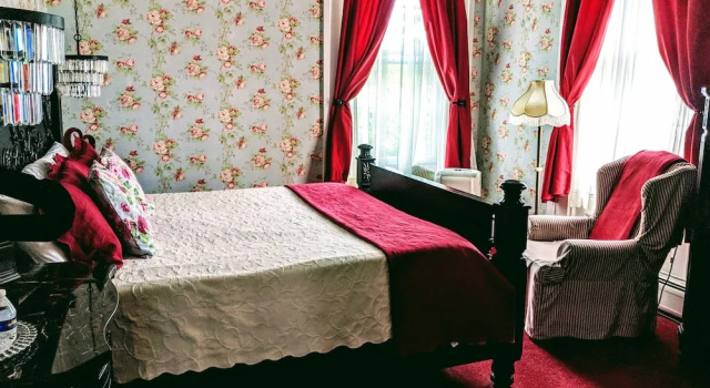 Двухместный номер Deluxe Allegiance Bed and Breakfast