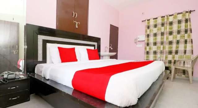 Hotel Noor by OYO Rooms, Забронировать Отель Таннасар штат Харьяна