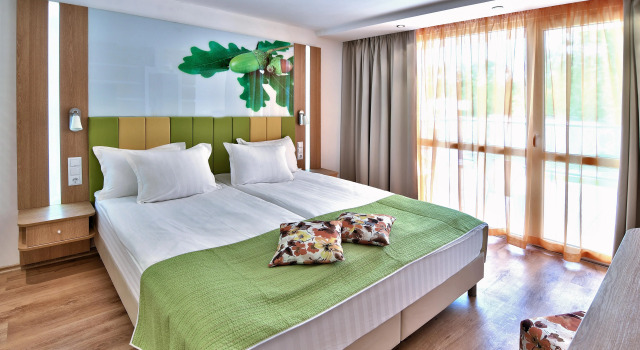 Hotel Forest Beach, Забронировать Отель Отели области Бургас с бассейном, Бассейн