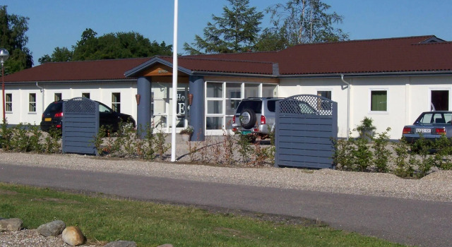 Hotel E4, Reservar Hotel Hotéis e alojamentos em Rodby, Hotel