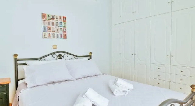Коттедж Charming 3-bedroom House in Tinos