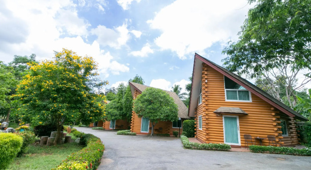 OYO 75317 Pintara Fahsai Resort, Забронировать Курортный отель Курортные отели Khao Yai, Курортный отель
