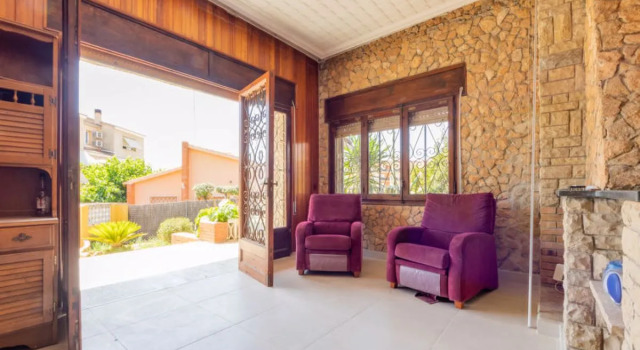 House Lleida Verditz, Varaa Hotelli Hotellit Tarragonès uima-altaalla, Uima-allas