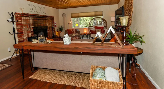 Bohemia Big Bear-1926 by Big Bear Vacations