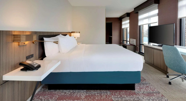 Номер Deluxe Hilton Garden Inn Haymarket