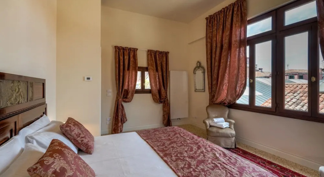 Апартаменты Luxury Ca' Longo Palace Apartments
