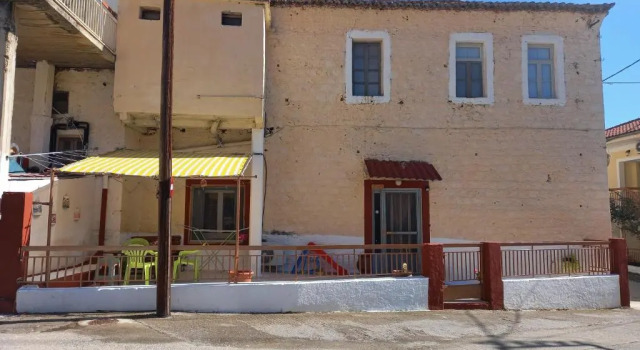 Effis apartment KAMARA curved house
