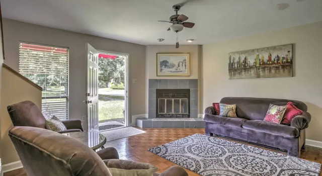 Апартаменты Baton Rouge Townhome w/ Pool Access - 7 Mi to Lsu!