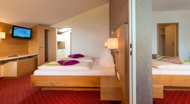Haus Central, Rezervați Hotel Obere Klaus Stiria