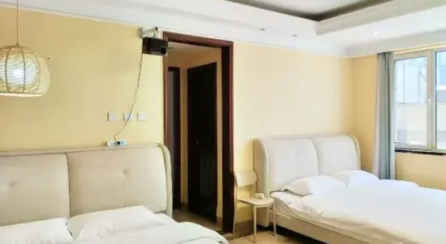 Люкс 2.  Qianyuan Boutique Apartment, Jiuzhaoye Square Store