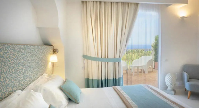 Suite con vista a la piscina Il Borghetto Creative Resort