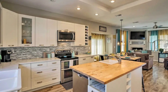 Коттедж 7 Mi to Dtwn Denver: Arvada Home w/ Patio